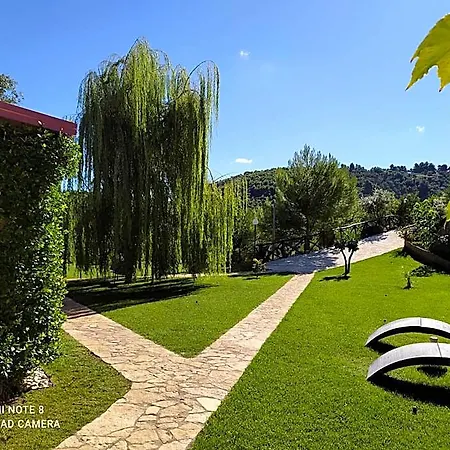 Volver Bed & Breakfast 4*