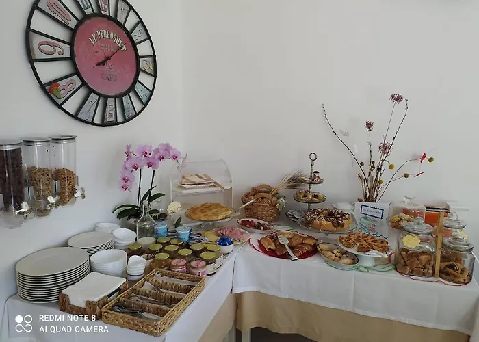 לינה וארוחת בוקר Volver 4*